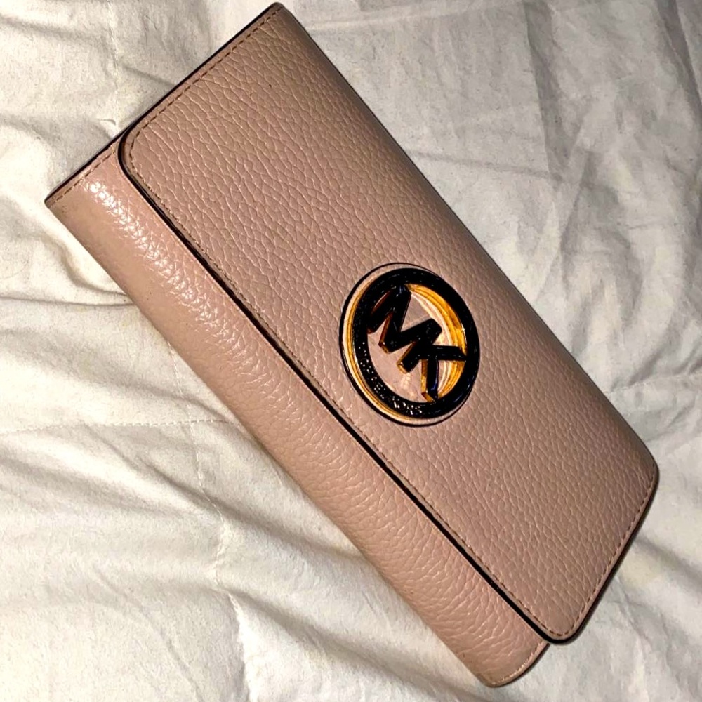 Michael Kors wallet